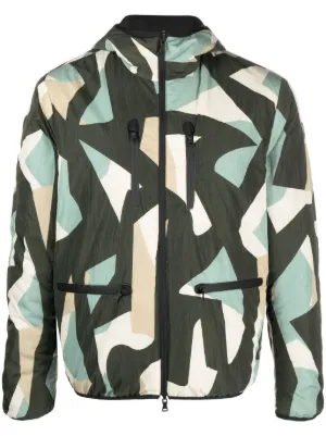 Paul and shark outlet camo jacket