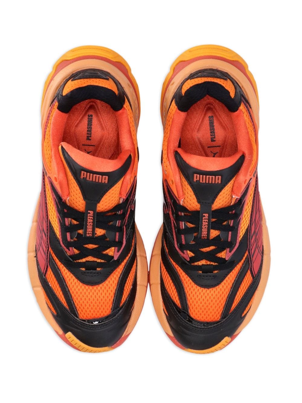 PUMA x PLEASURES Velophasis Layers sneakers Oranje
