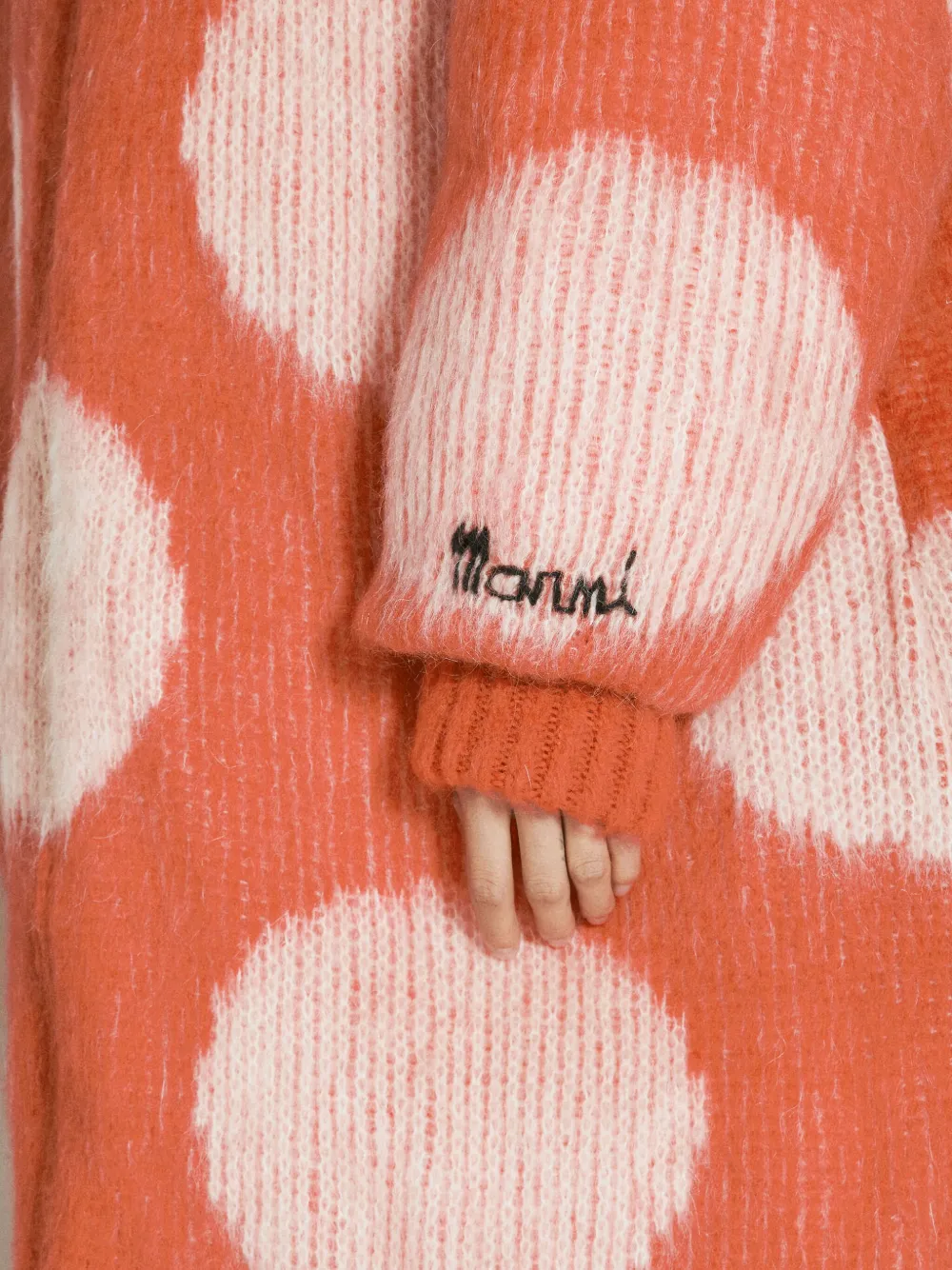 Marni polka-dot high-neck coat Oranje