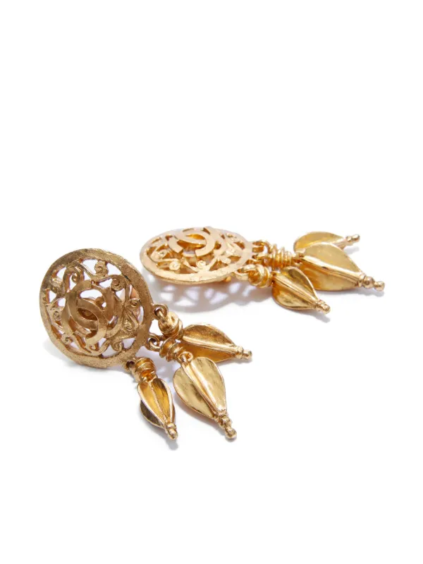 Chanel design deals earrings