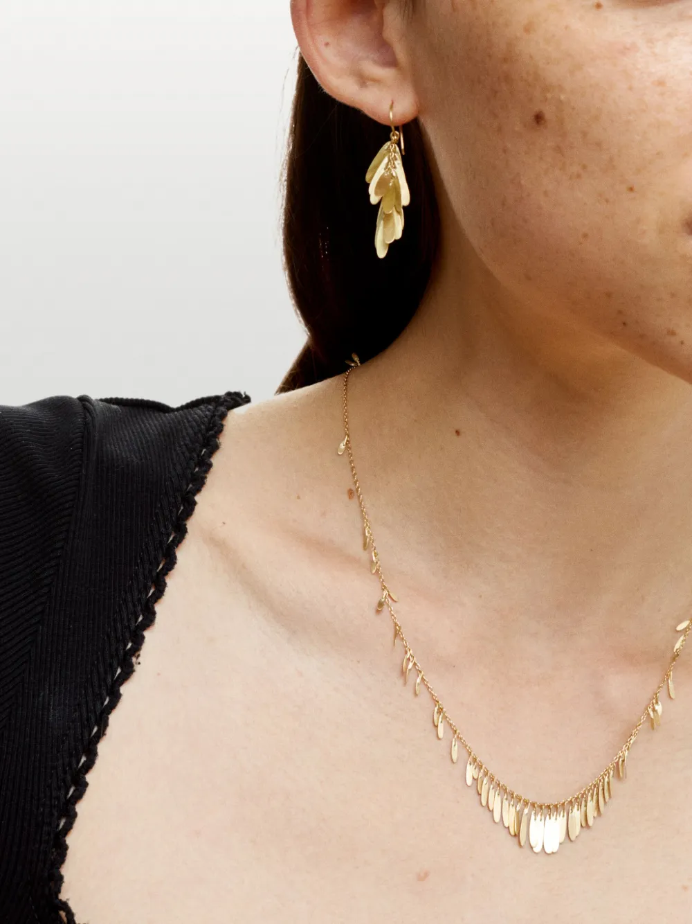 Sia Taylor 18kt Yellow Gold Daisy Drop Earrings In Gold