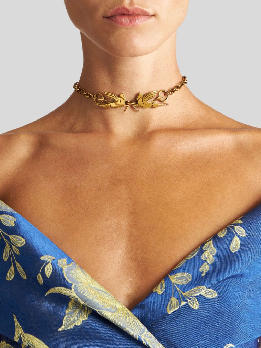 Shop Etro Pegaso Choker Necklace In Gold