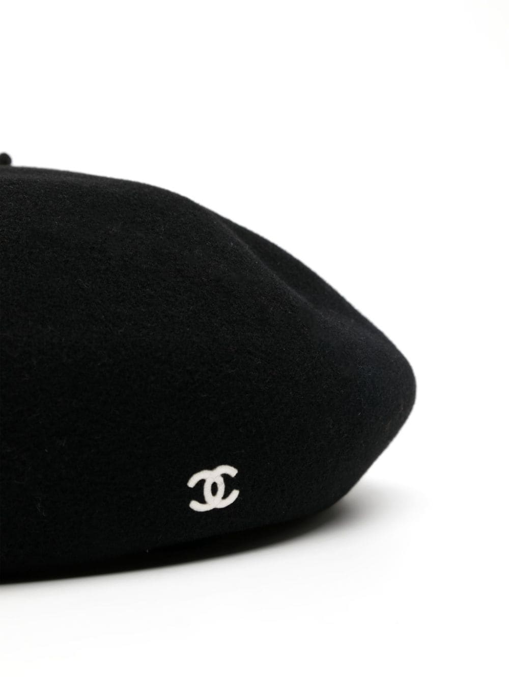 Pre-owned Chanel Cc Logo-embroidered Beret In Black