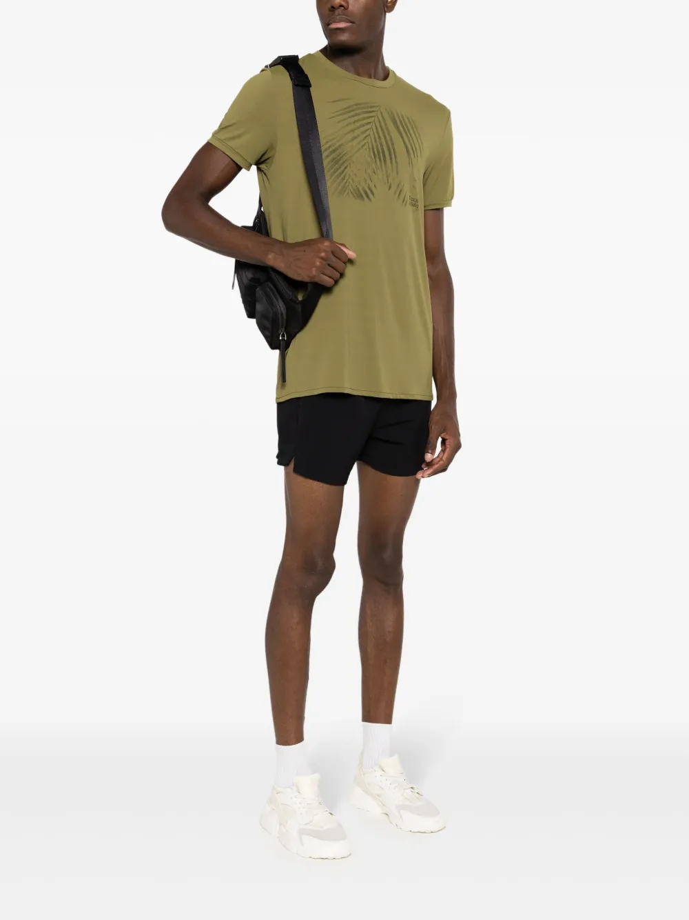 Track & Field Camiseta Thermodry® com estampa gráfica | Camisetas | Image 2