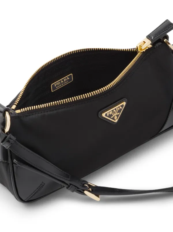ショルダーバッグ・ポシェット PRADA Prada Re-Edition 2002 Shoulder Bag Prada - Re-Edition 2002 Re-Nylon and Brushed Leather