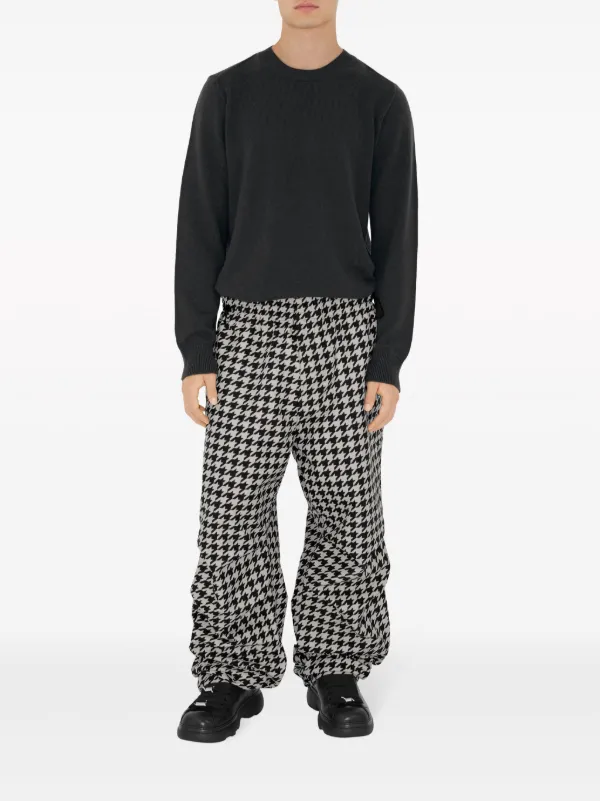 Burberry Equestrian Knight Cashmere Jumper | Black | FARFETCH