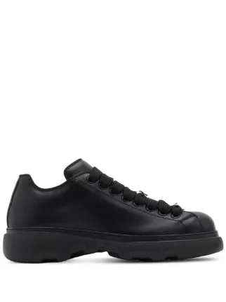 【関税込み】Burberry ブラック Ranger レザースニーカー Burberry Ranger レザースニーカー | ブラック | FARFETCH JP