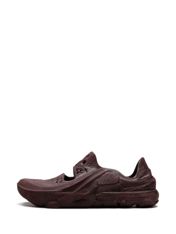 Nike ISPA Universal 
