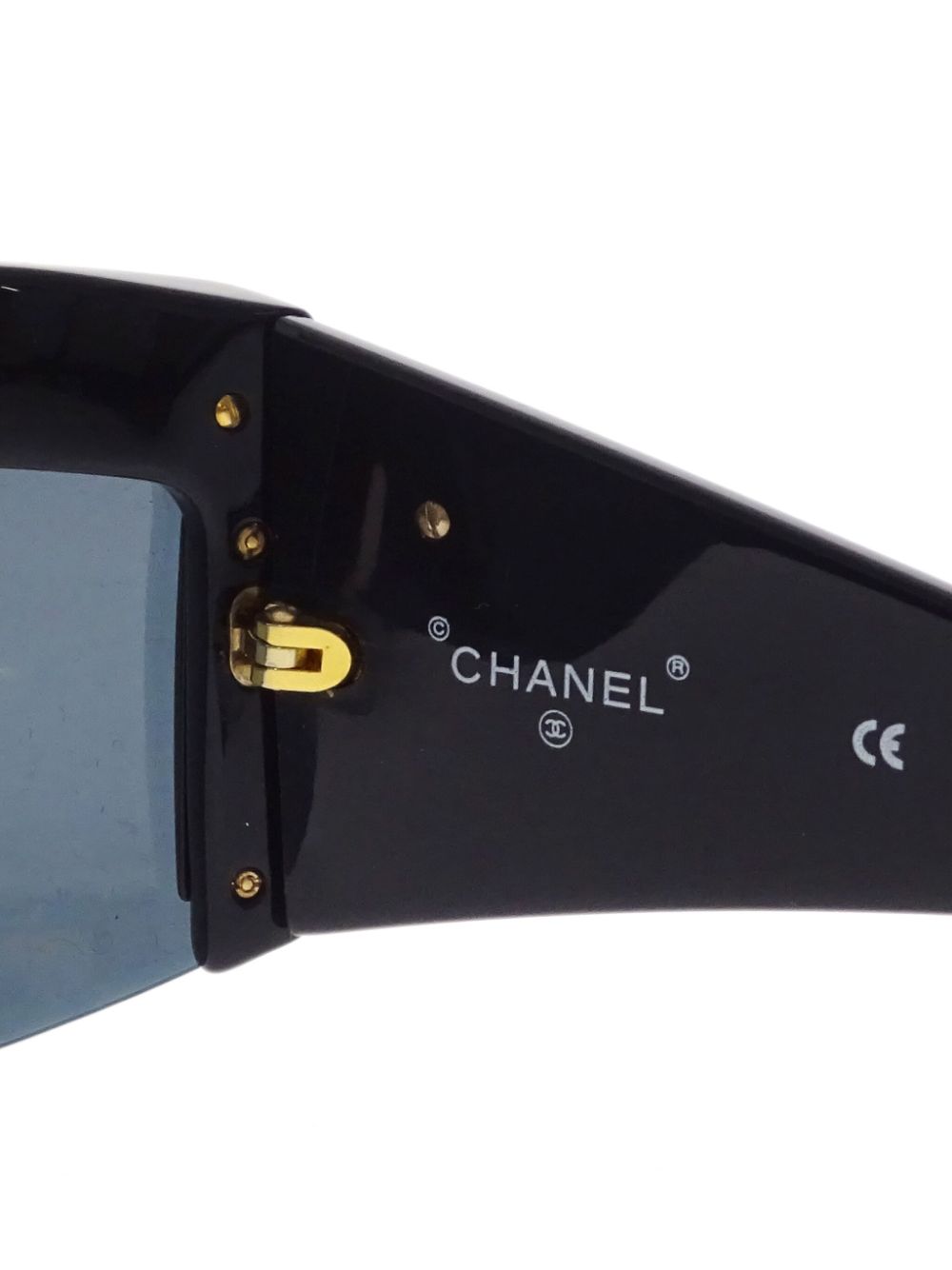 CHANEL 1990-2000s chain-trimmed shield-frame sunglasses Women