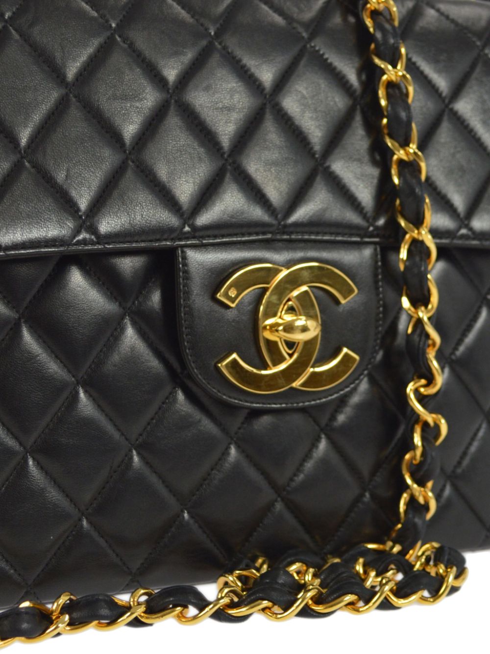 CHANEL 1997 Jumbo Classic Flap shoulder bag Women