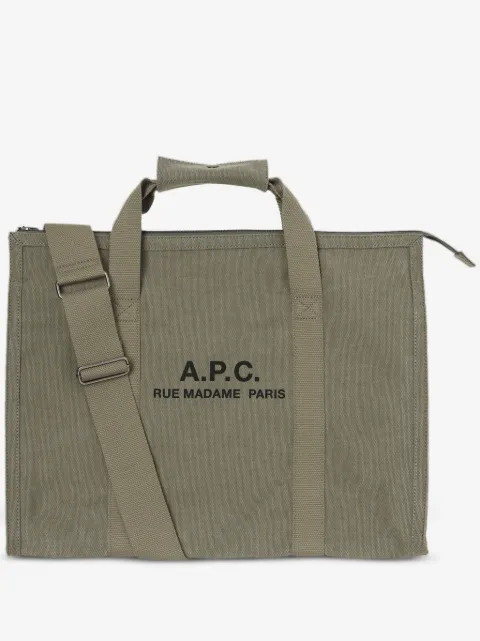 A.P.C. شنطة سفر 'ريكوبراشن' بطبعة شعار الماركة
