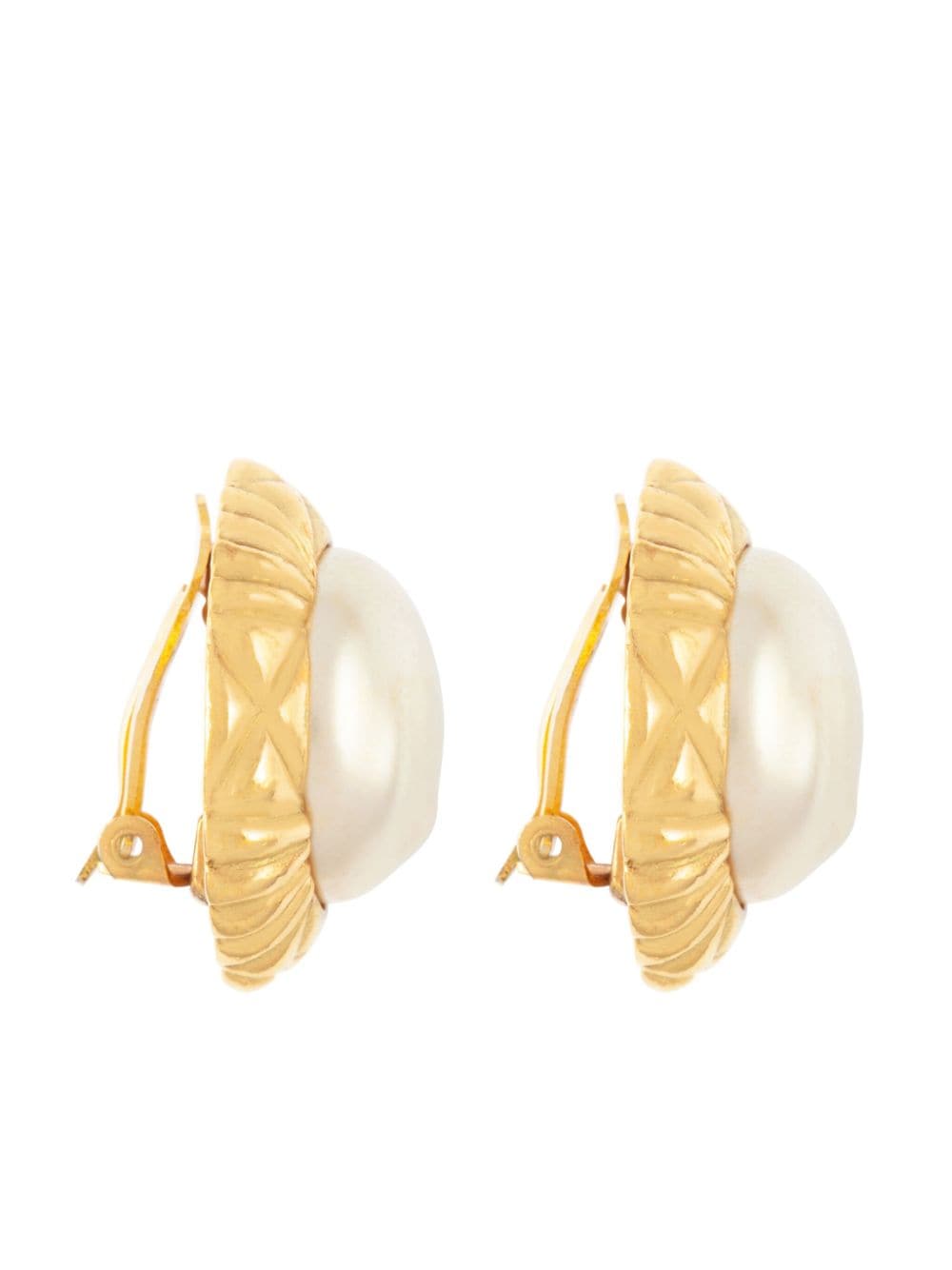 CHANEL Pre-Owned 1980s faux-pearl clip-on earrings - Goud