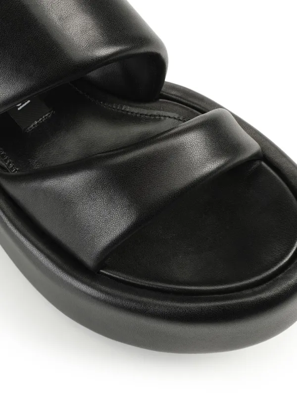 Sergio Rossi ブラックウェッジサンダル Sergio Rossi ブラックウェッジサンダル