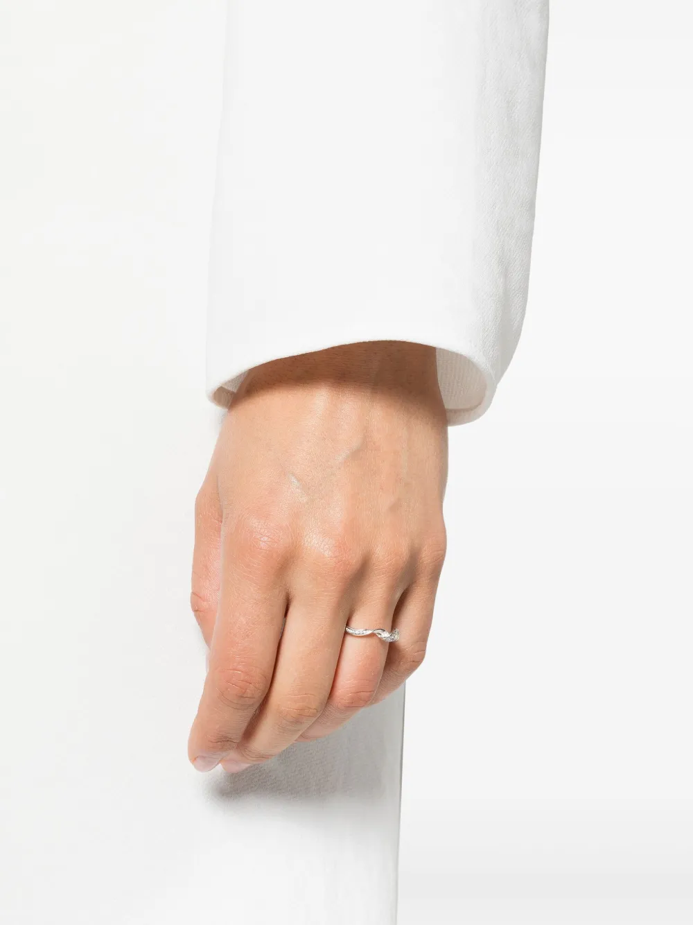 Bibi van der Velden 18kt white gold Swirl diamond stackable ring | Image 2