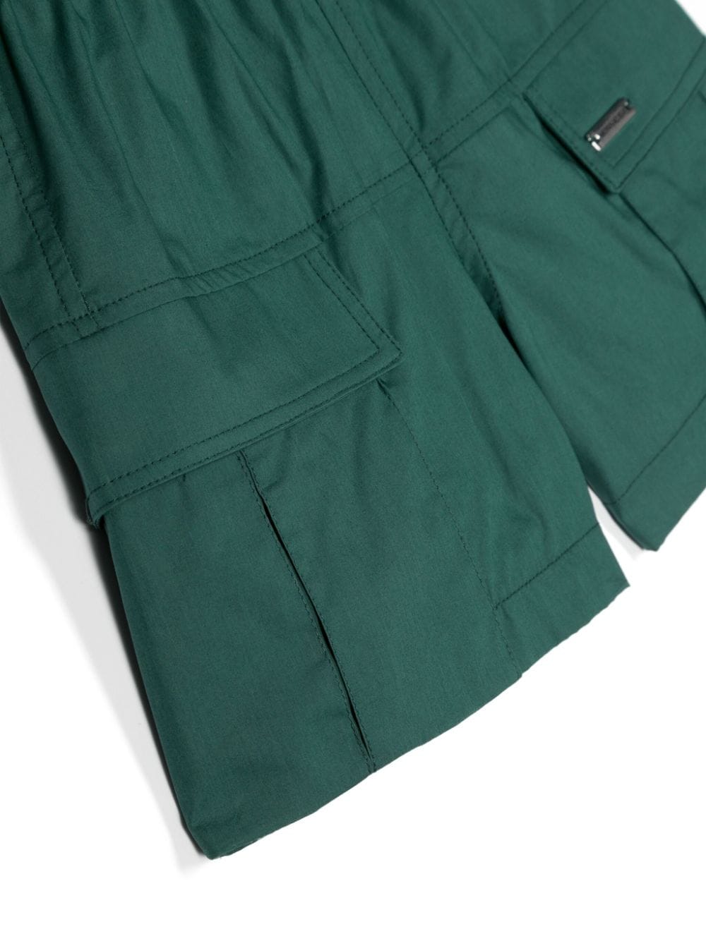 Shop Monnalisa Logo-plaque Elasticated-waistband Shorts In Green