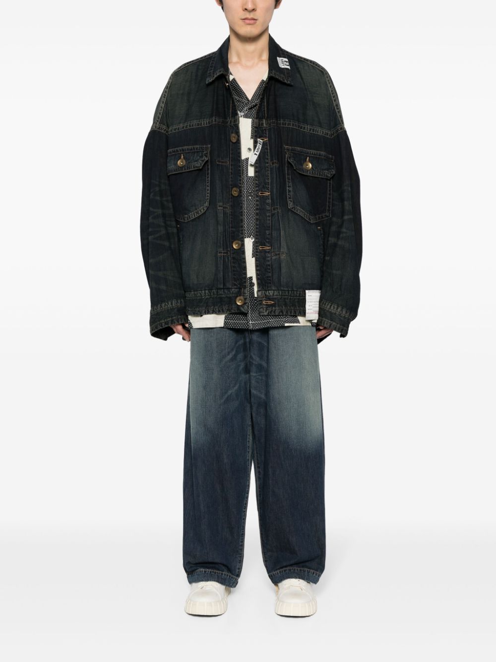 Maison Mihara Yasuhiro Katoenen denim jack met logopatch - Zwart