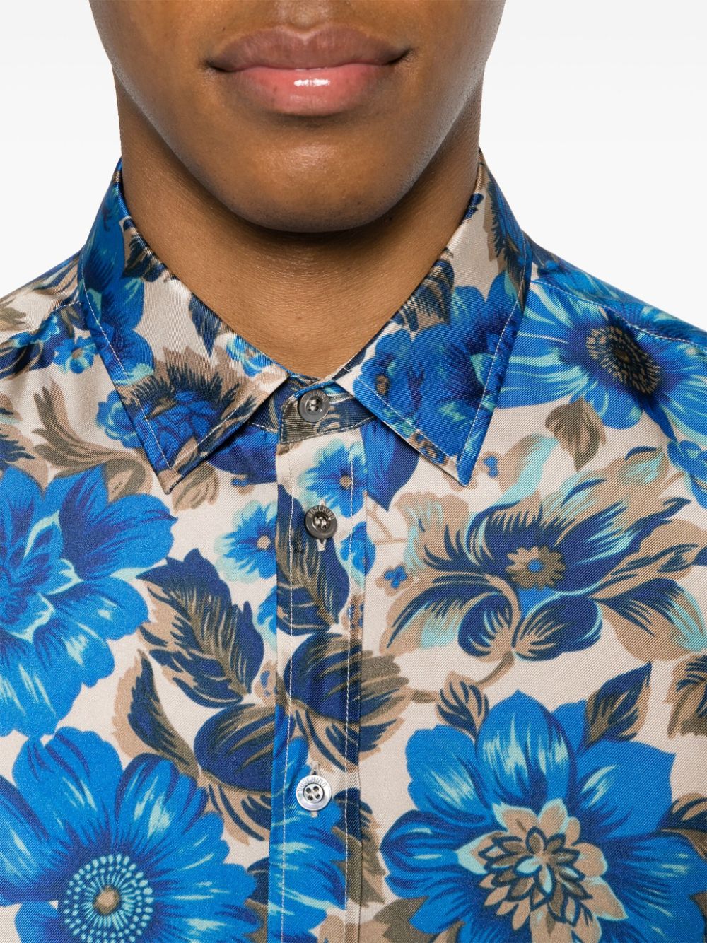 Shop Moschino Floral-print Silk Shirt In Blau