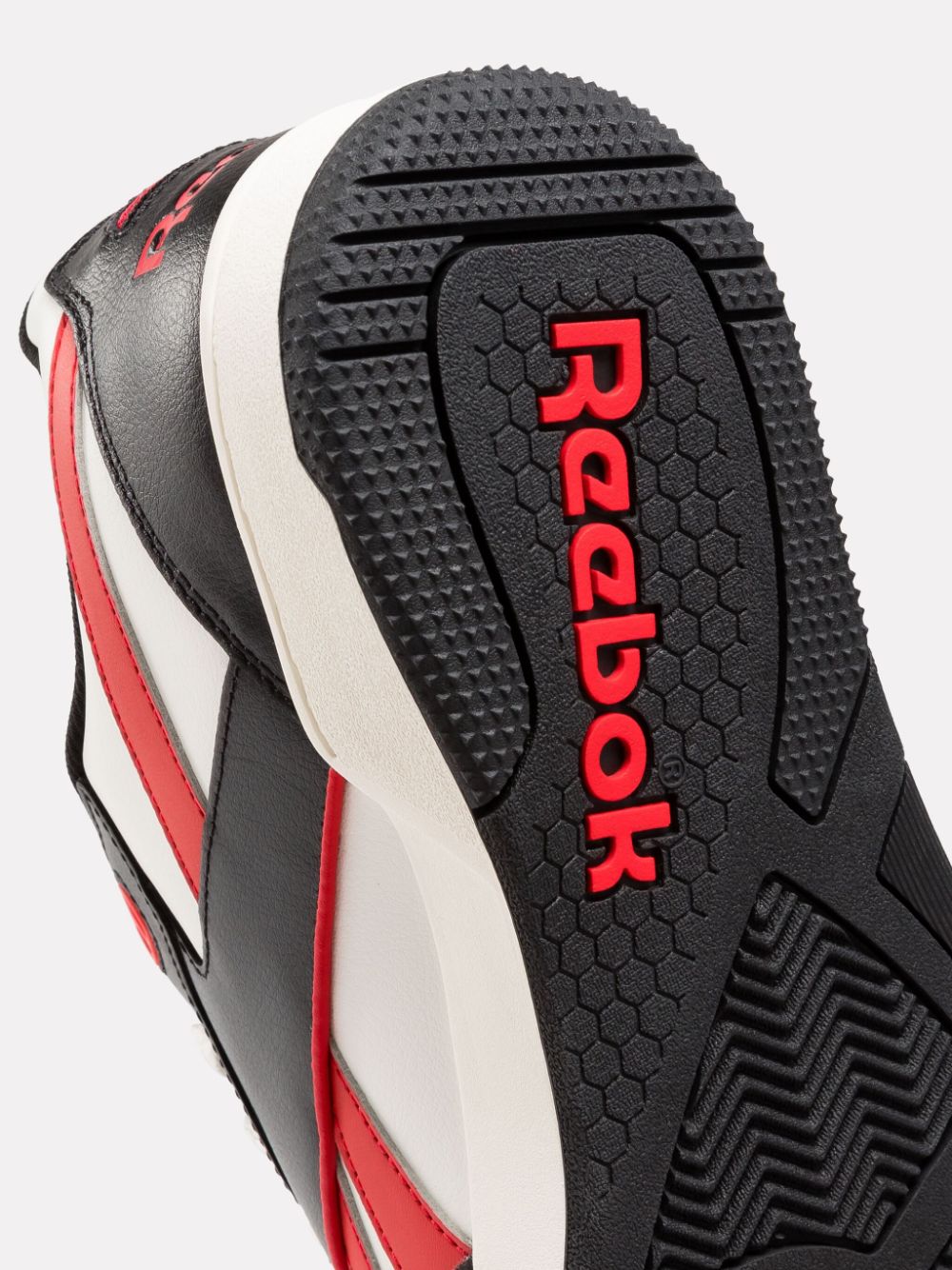 Affordable hype Reebok BB 4000 II leather sneakers 