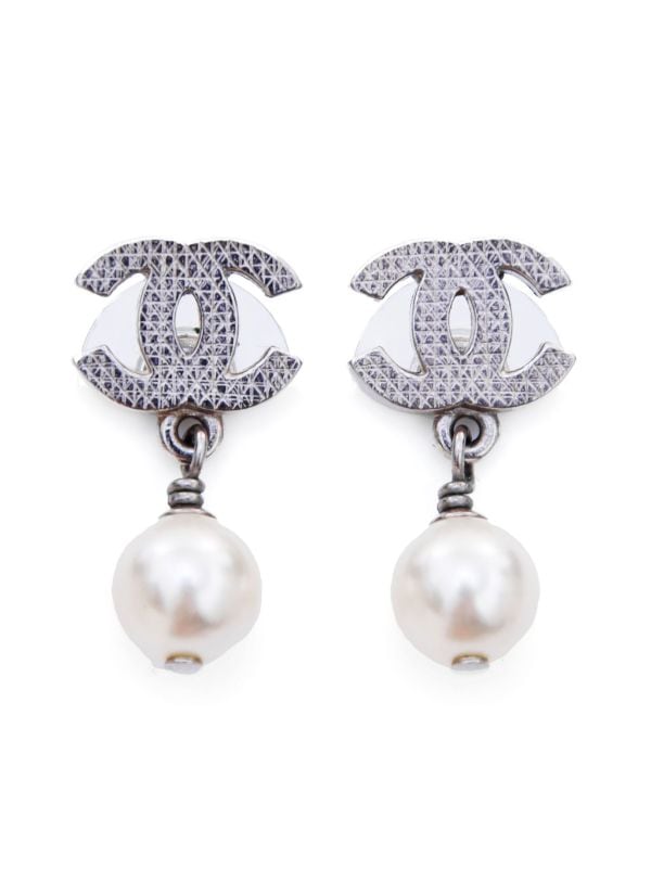 CHANEL Pre-Owned 2010 CC faux-pearl Drop Earrings - Farfetch