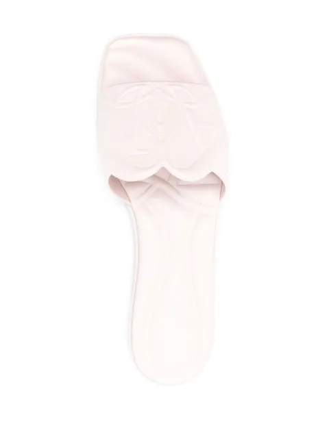 Alexander McQueen embossed-logo leather sandals 780714WIEAE - 3