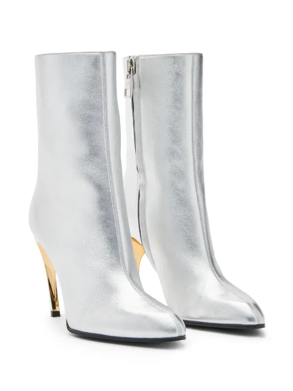 Armadillo boots online mcqueen