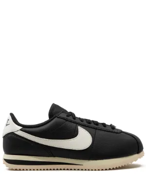 Nike スエード アップリケ スニーカー | ブラック | FARFETCH JP