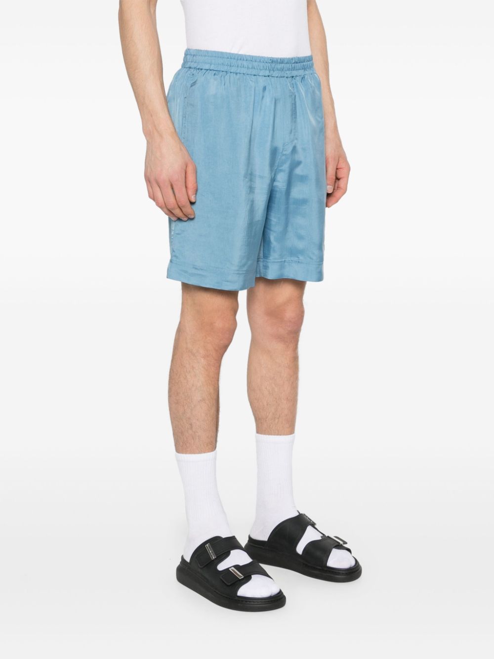 Shop Msgm Logo-embroidered Satin Shorts In Blau