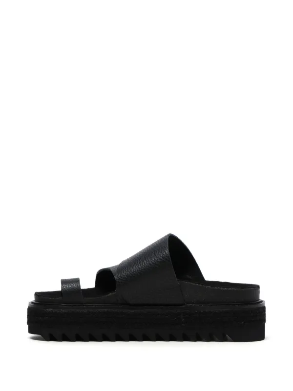 Y's クロスストラップ レザーサンダル | ブラック | FARFETCH JP
