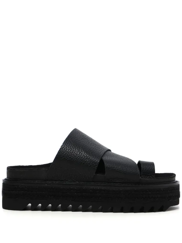 クロスストラップ レザーサンダル 2color Y's クロスストラップ レザーサンダル | ブラック | FARFETCH JP