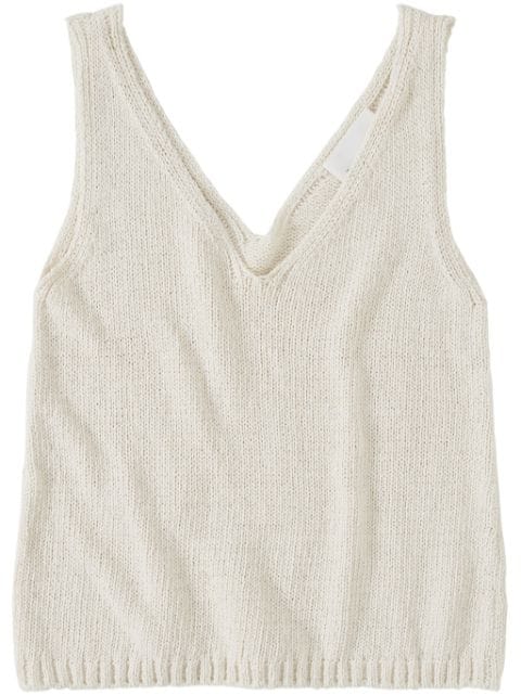 Closed V-neck knitted top