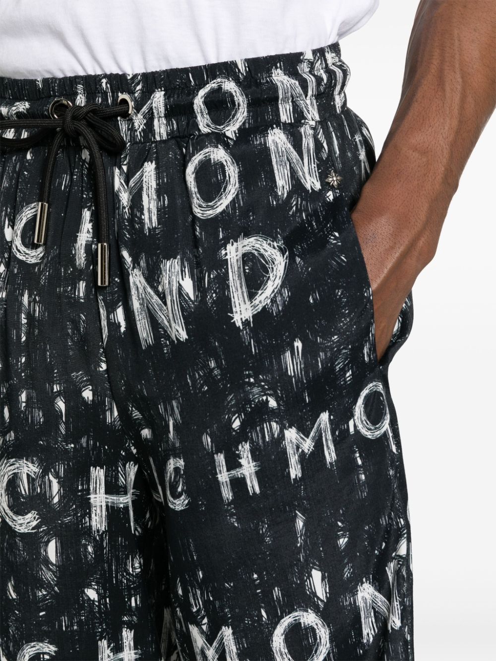 Shop John Richmond Logo-print Shorts In 黑色