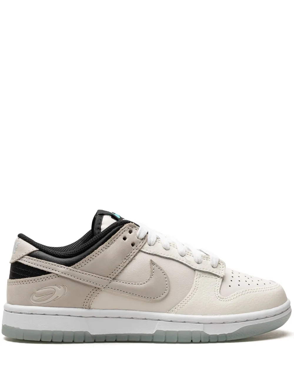 Nike Dunk Low "Supersonic" sneakers White