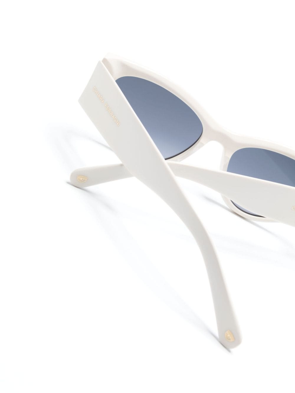 Shop Chiara Ferragni Gradient-lenses Cat-eye Sunglasses In Weiss