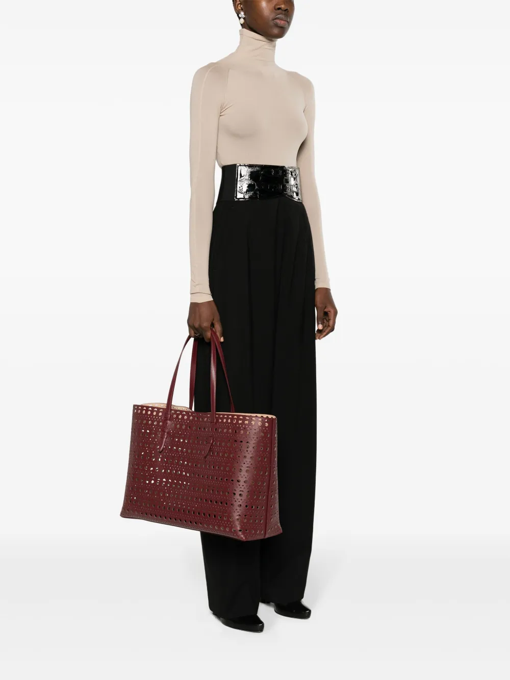 Alaïa sac cabas Mina 44 à design perforé | Image 2