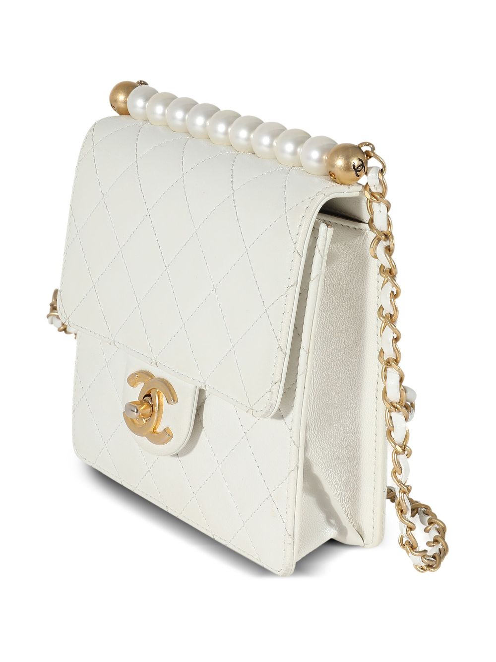 CHANEL Pre-Owned pearl-strap diamond-quilted bag WOMEN