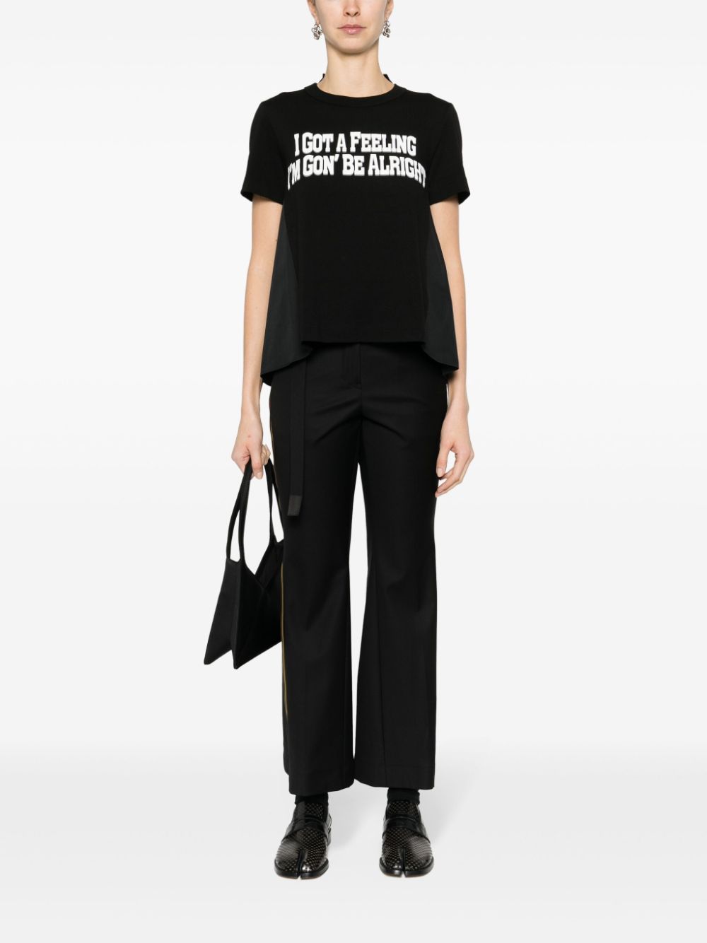 sacai text-print cotton T-shirt - Zwart