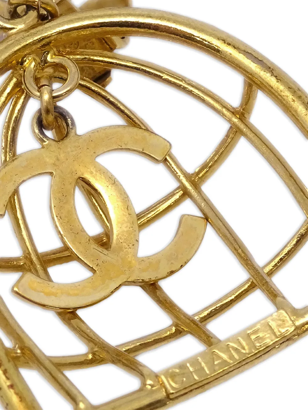 Pre-owned Chanel 1994 Cc Birdcage-motif Clip-on Earrings In Gold
