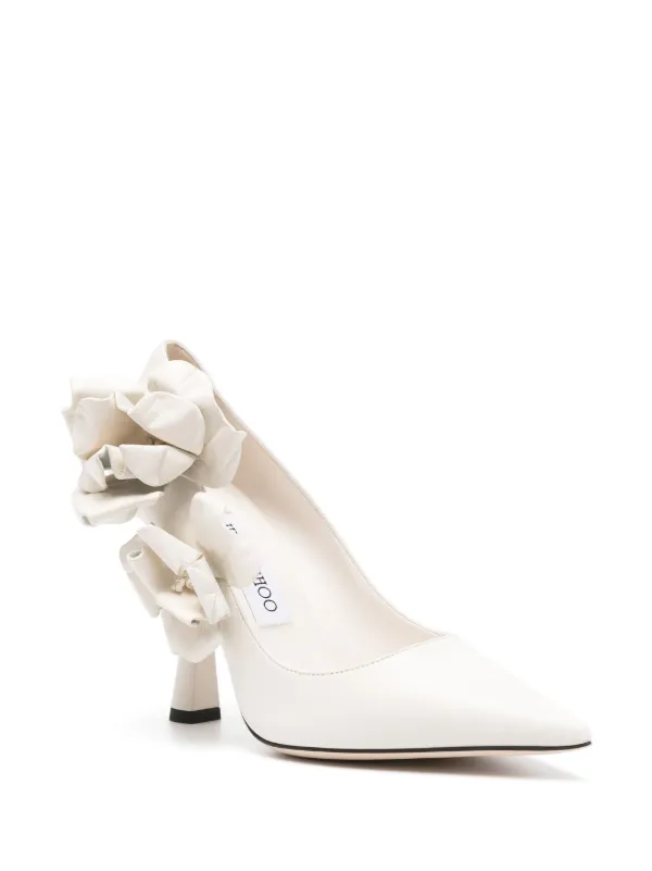 White pumps hot sale with flowers