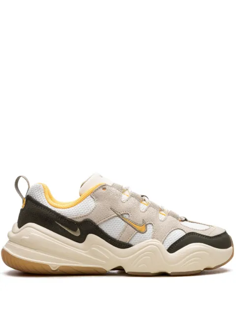 Nike tenis Tech Hera Coconut Milk