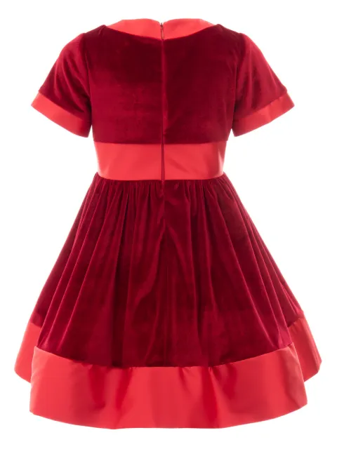 Tulleen robe en velours à manches courtes