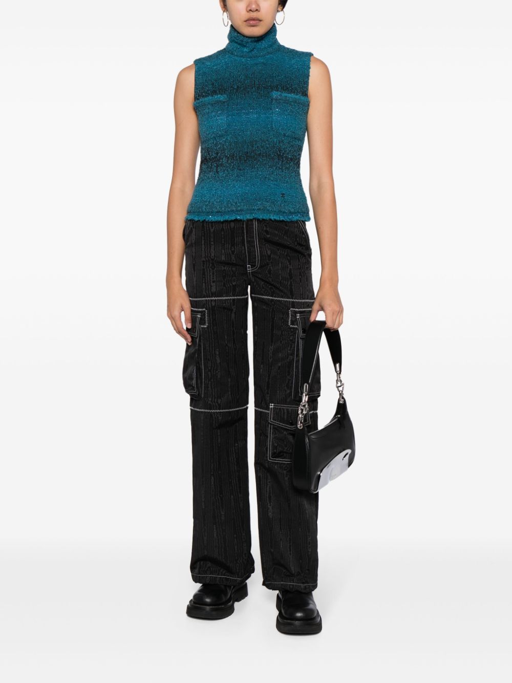 Image 2 of CHANEL Pre-Owned 2002 gradient sleeveless knitted top