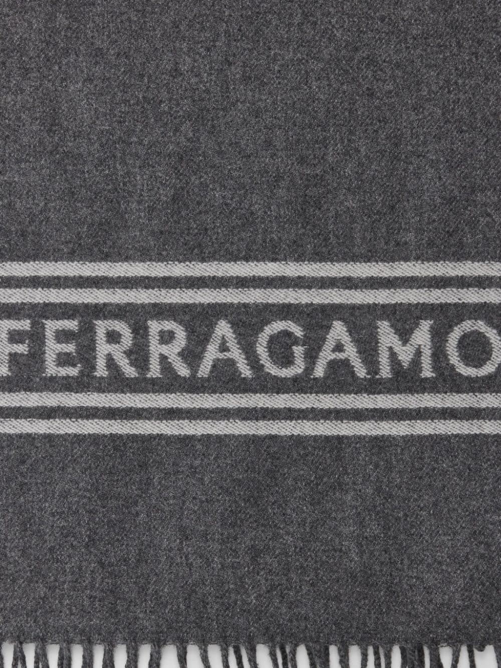 Ferragamo Kasjmier sjaal met logo jacquard - Grijs