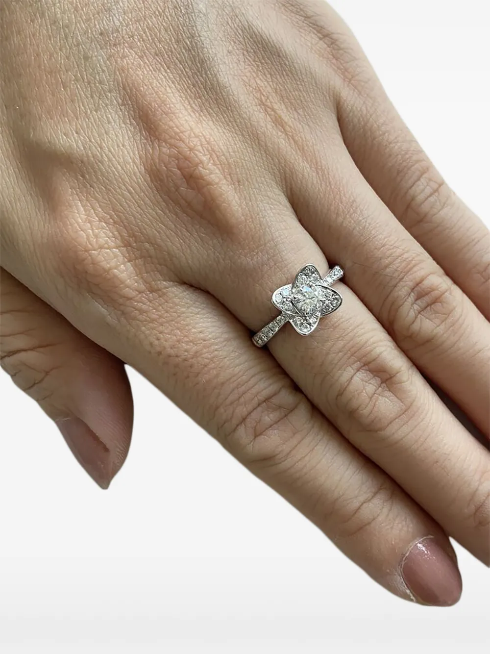  Hyt Jewelry 18kt White Gold Diamond Ring 