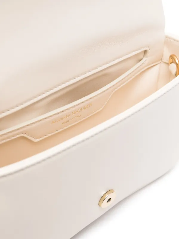 【関税込み】The Seal Crossbody Bag - Alexander McQueen - Lea McQueen - Seal Leather crossbody bag black - The Corner