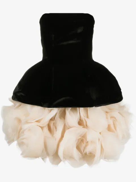 Ana Radu vestido corto con capas de pétalos