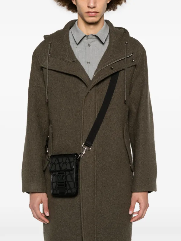 Valentino Garavani トワル イコノグラフ メッセンジャーバッグ