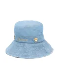 Moschino Kids logo-embroidered bucket hat - Blue