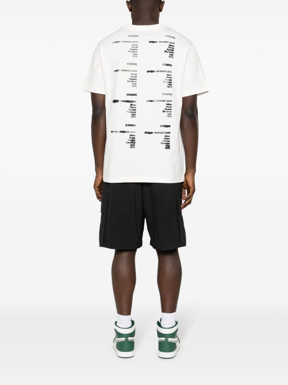 Shop Iceberg Logo-print Cotton T-shirt In Neutrals