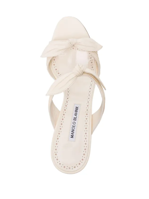 Manolo Blahnik Lollo 90mm レザーサンダル | ニュートラル | FARFETCH JP
