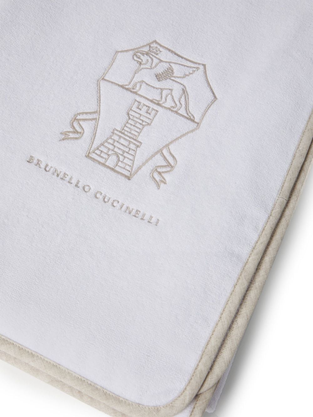 Brunello Cucinelli logo-embroidered cotton towel - Wit
